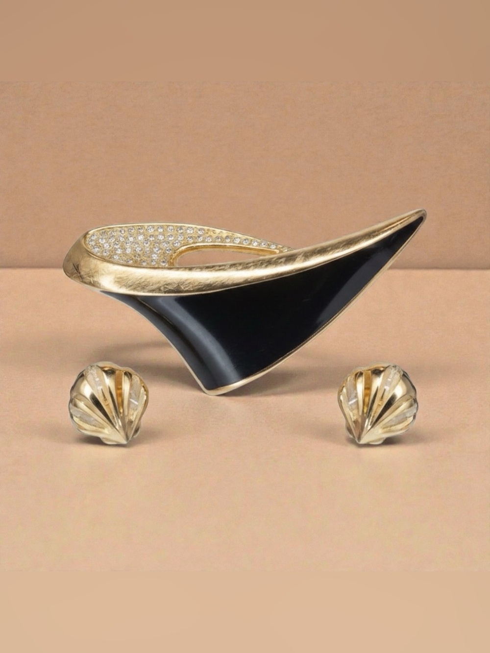 Christian Dior ✨ Vintage Black & Gold Sculptural Brooch & Matching Clip Earrings